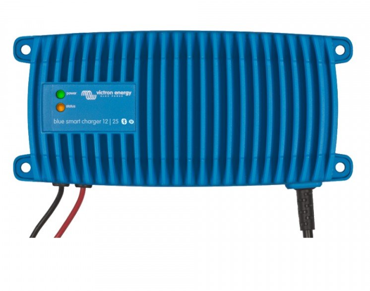 Victron Energy BlueSmart IP67 12/25(1+si) 230V CEE 7/7 Cargador de batería