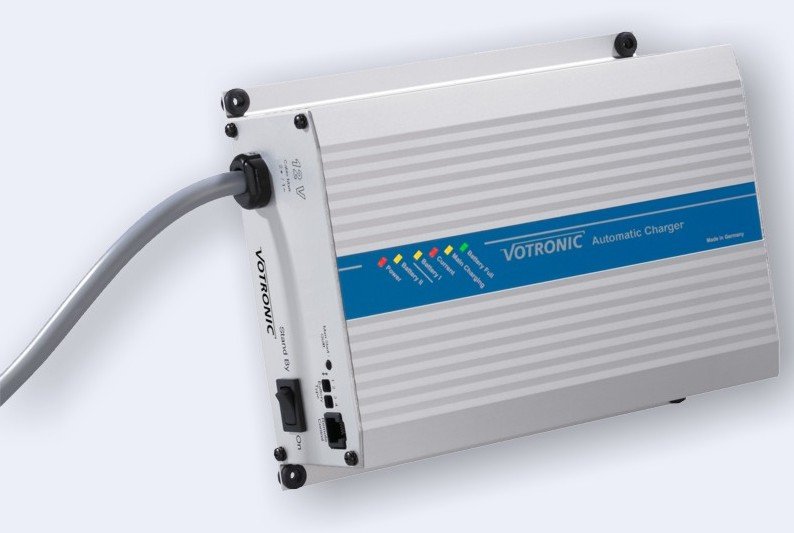 Votronic Cargador Automático VAC 1215 Estación con cable oil-flex 4m